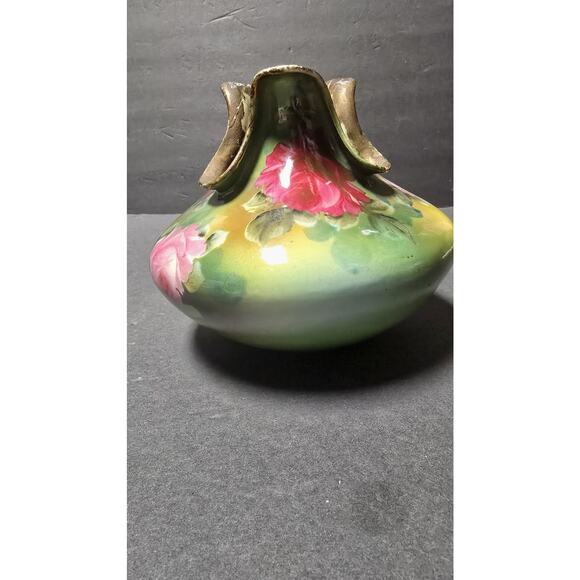 Vintage Hand Painted Porcelain Rose Bowl Vase Gilt Rim Pink Roses *repairs - Picture 3 of 12